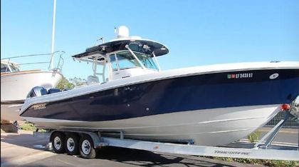 35' Everglades 2009 Yacht For Sale